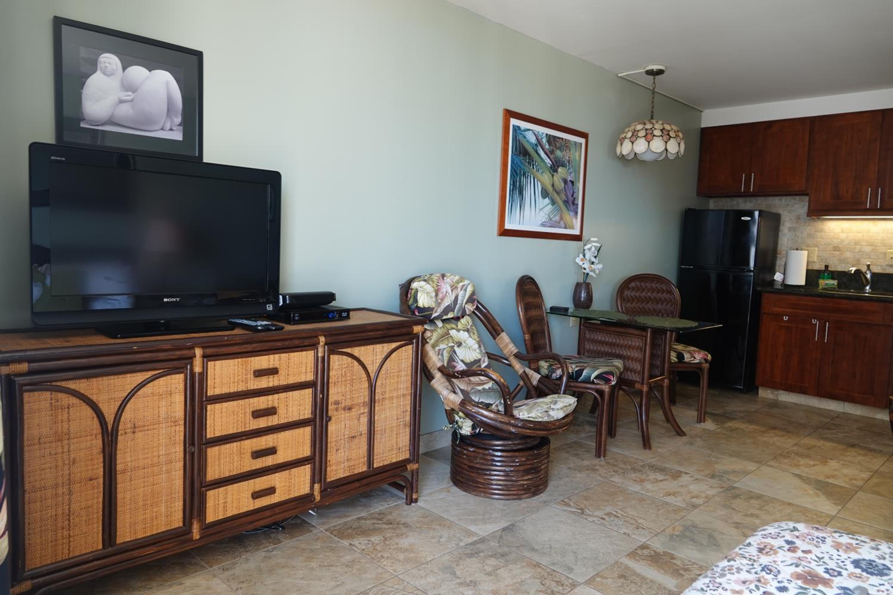 Tropical Studios at Marine Surf Waikiki - FREE PARKING - BEST LOCATION - FULL KITCHEN - SWIMMING POOL 照片第 79 張,共 263 張