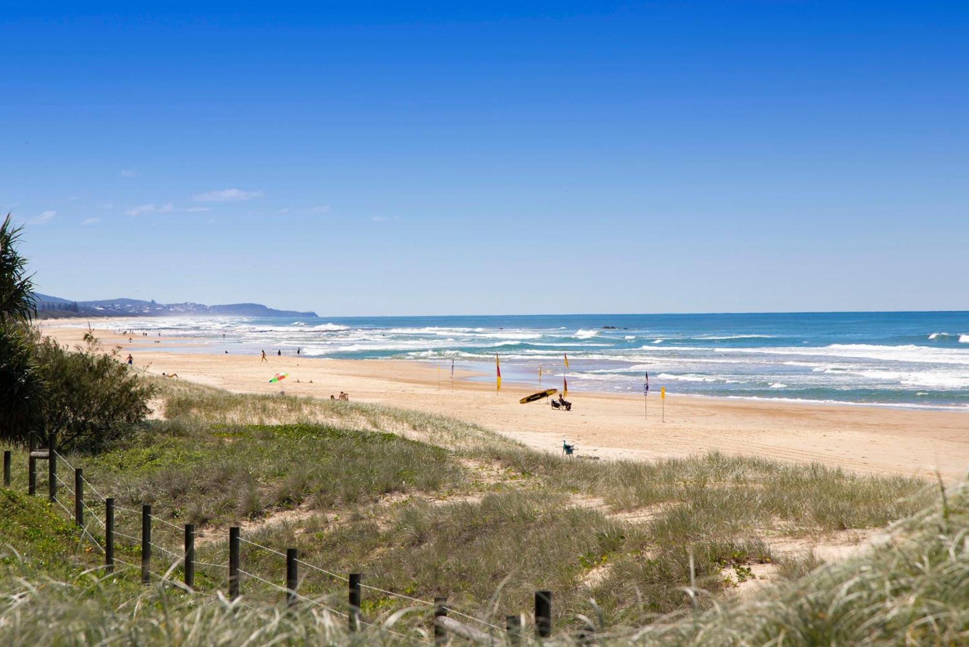The White House - Spectacular Ocean Views, WiFi, Central Coolum