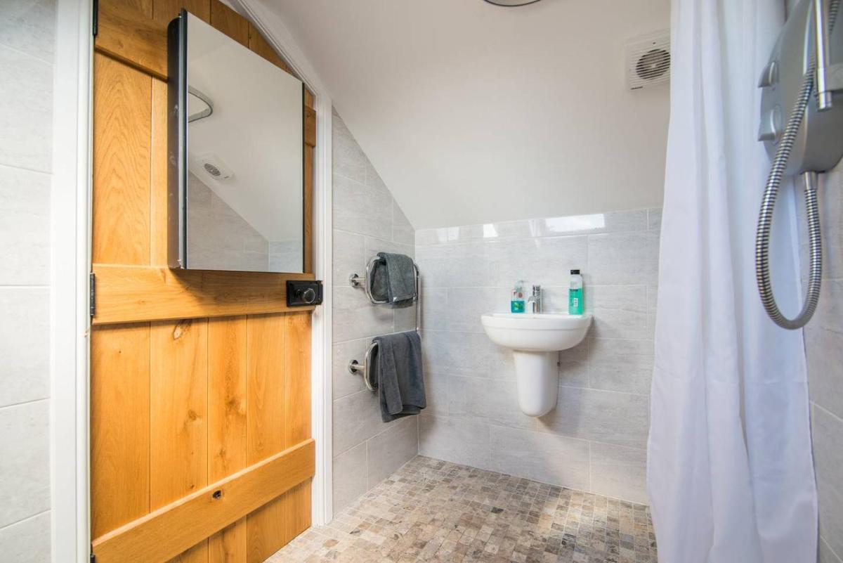 Picturesque Chester Abode With Free Wifi view 4
