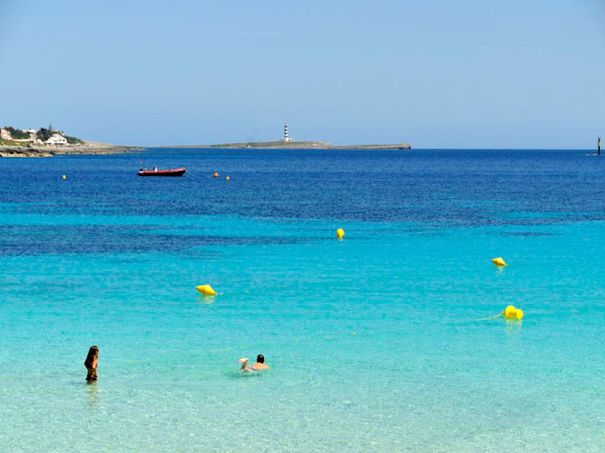 Casa Este - Semi-Detached 2 Bedroom Villa - Great For Smaller Groups view 3