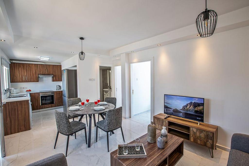 Apt Misia Enas - Modern 2 Bedroom Apartment With Sea Views - Close To Ayia Napa view 4