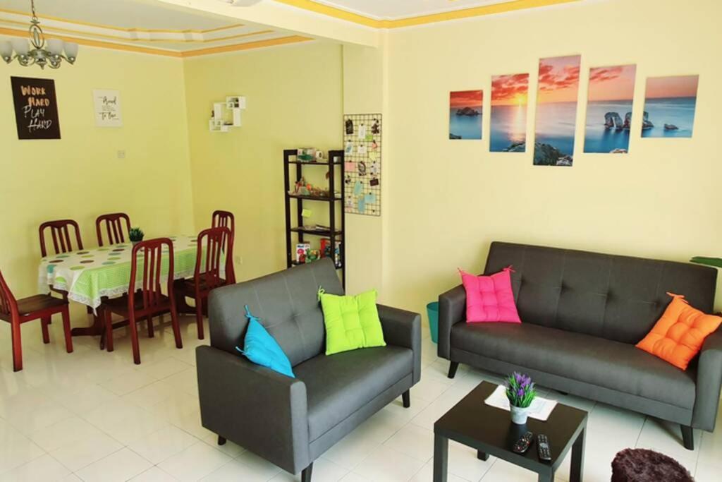 Colourful homestay - (near jeti sky mirror) photo 1