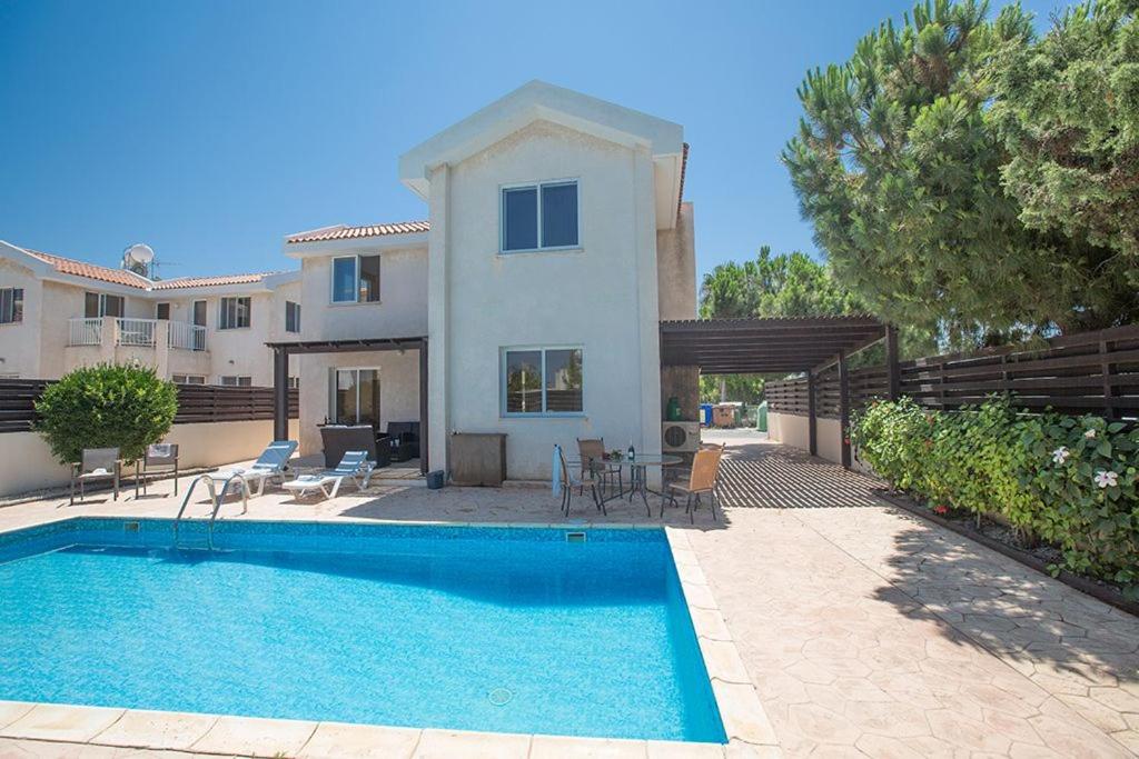 Villa Protaras Eos, Modern 3Bdr Protaras Villa With Pool, Short Walk