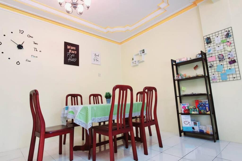 Colourful homestay - (near jeti sky mirror) photo 7