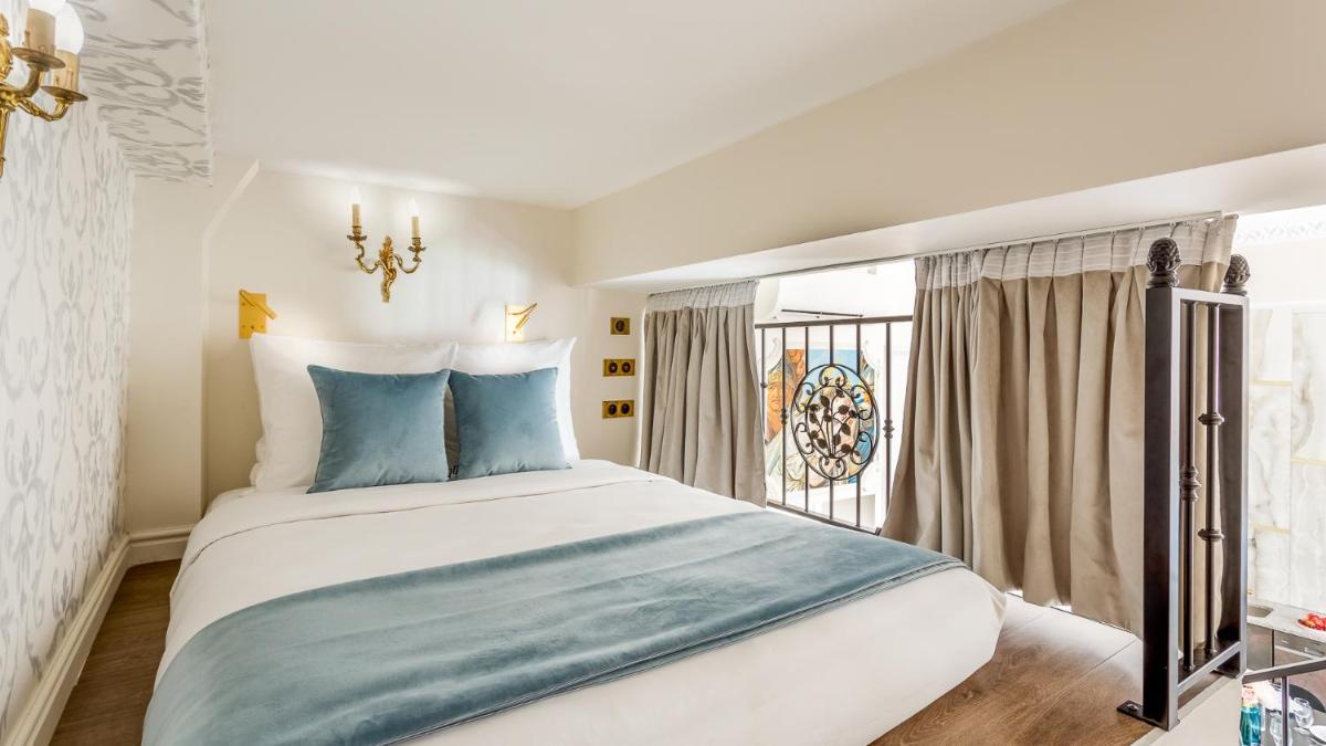 Luxury 3 Bedroom 2 Bathroom Palace Apartment - AC - Louvre