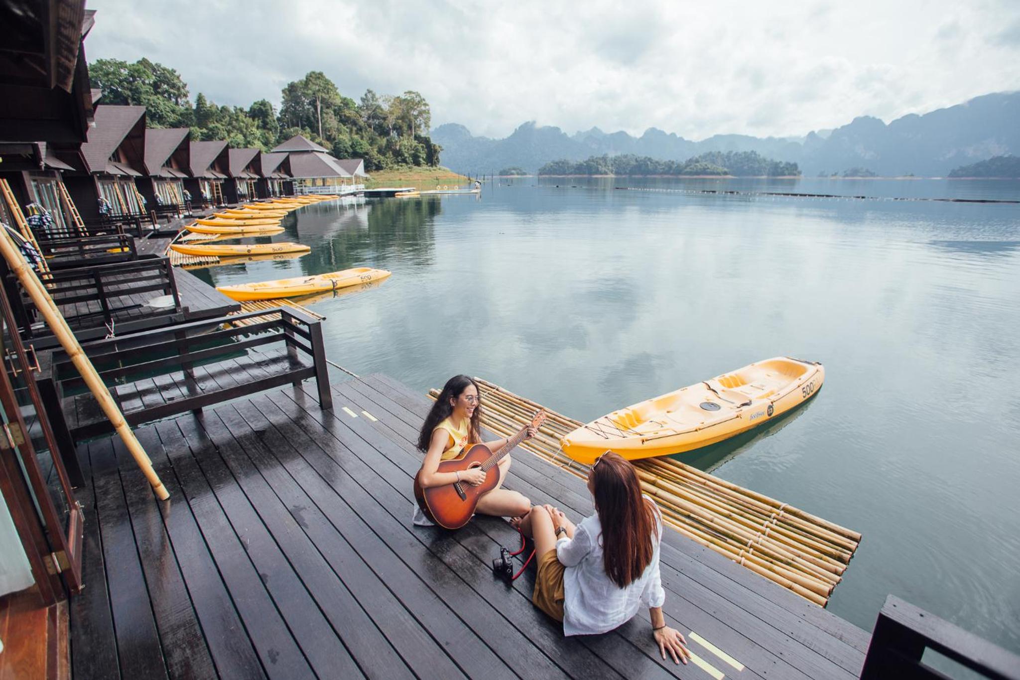 500 Rai Floating Resort
