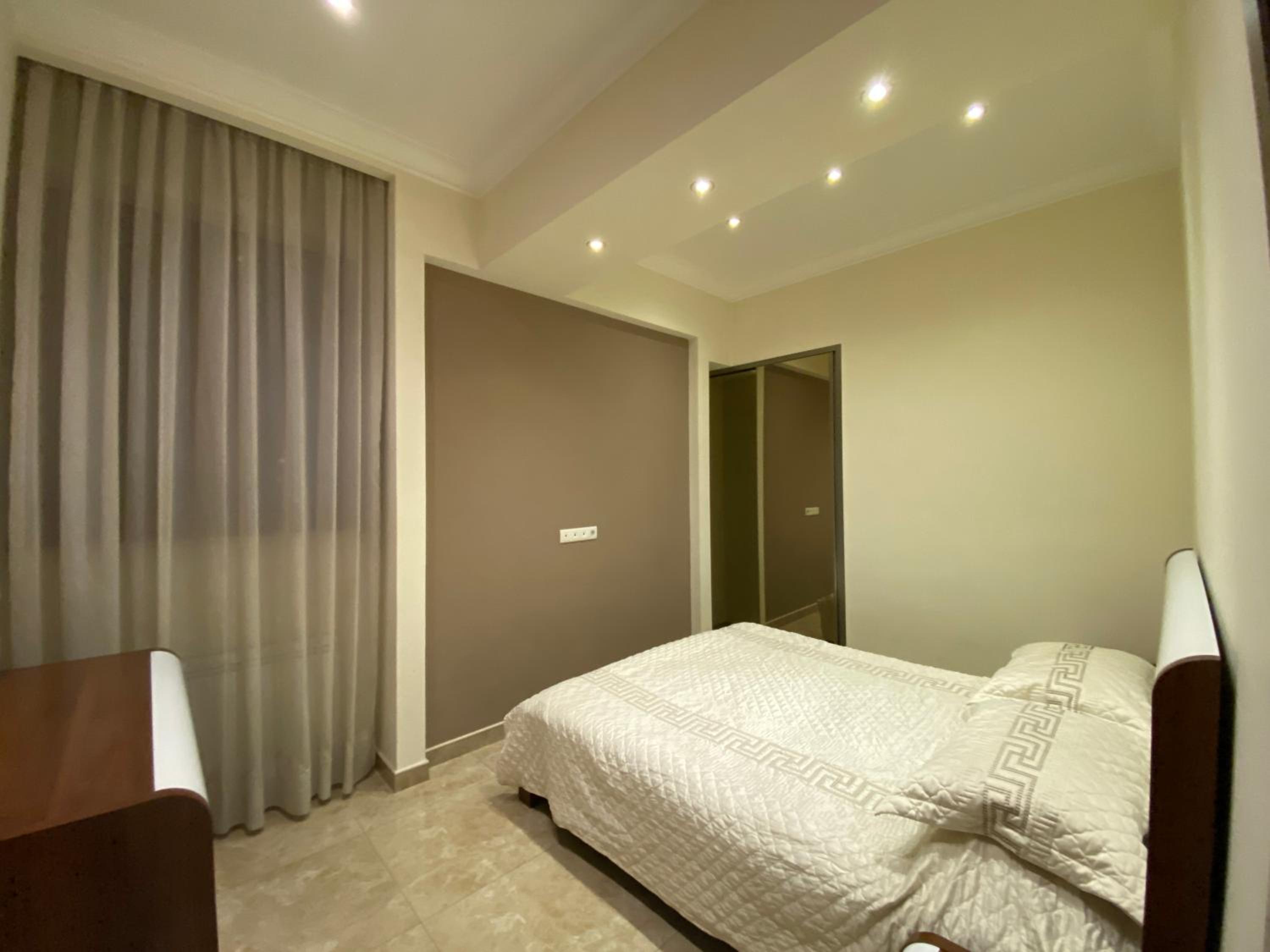 Teryan street 3 bedrooms Luxury and Unique apartment TT777