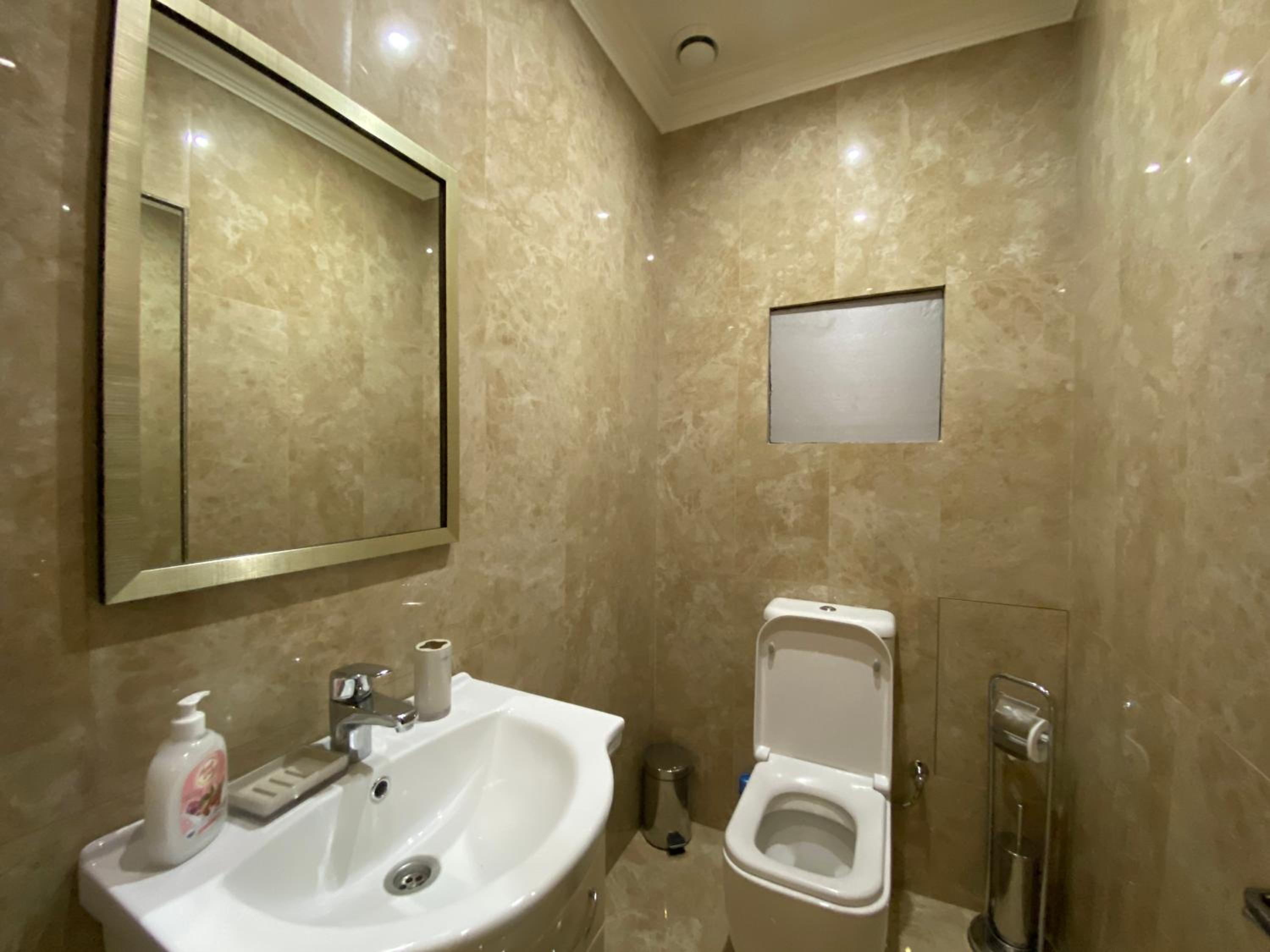 Teryan street 3 bedrooms Luxury and Unique apartment TT777