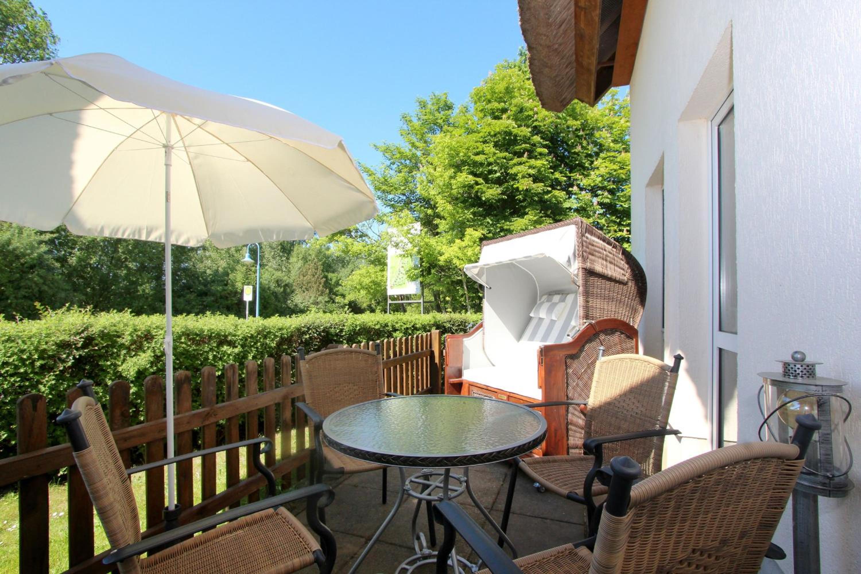 Strandhaus Mönchgut Ferienwohnung 09 mit Sauna- und Schwimmbadnutzung im AHOI Sellin