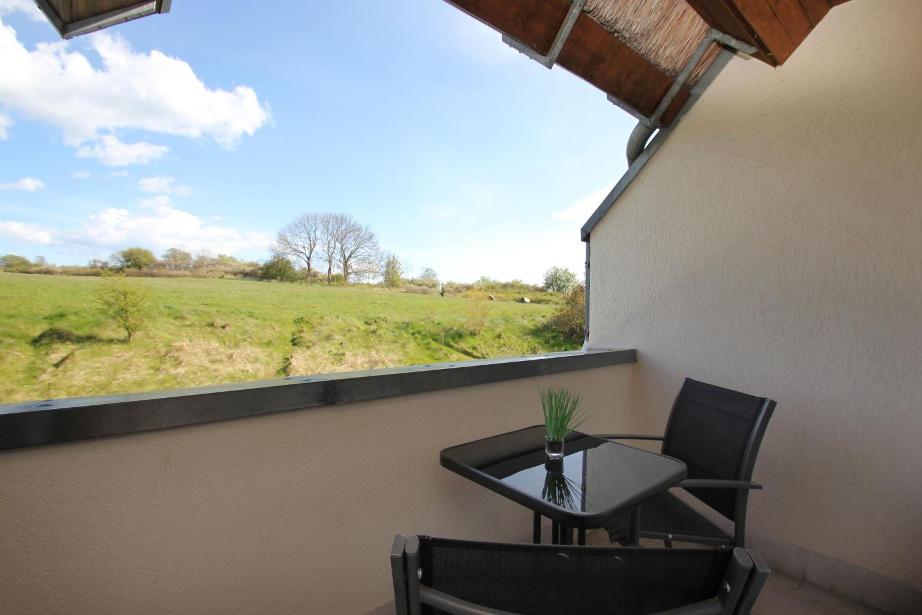 Strandhaus Mönchgut Ferienwohnung 12 mit Sauna- und Schwimmbadnutzung im AHOI Sellin