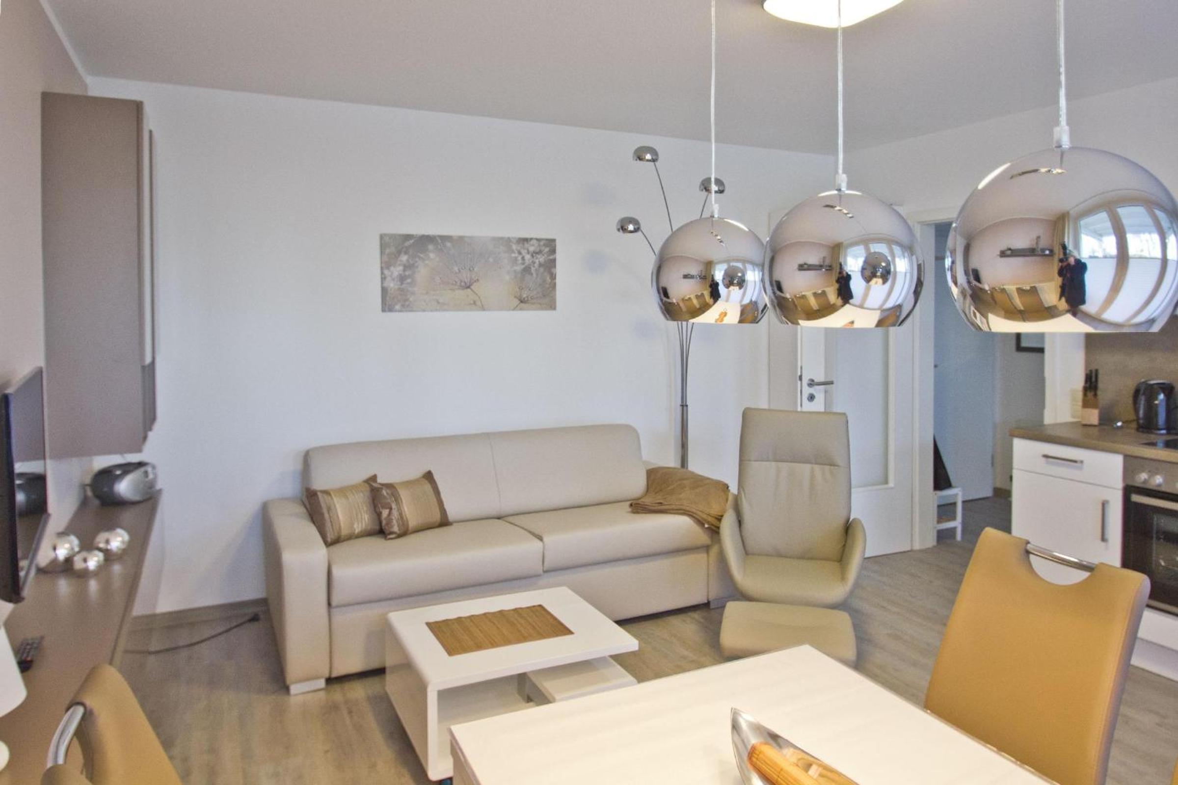 strandnah, Terrasse, AHOI Erlebnisbad gratis in Sellin - Strandresidenz Brandenburg FeWo01