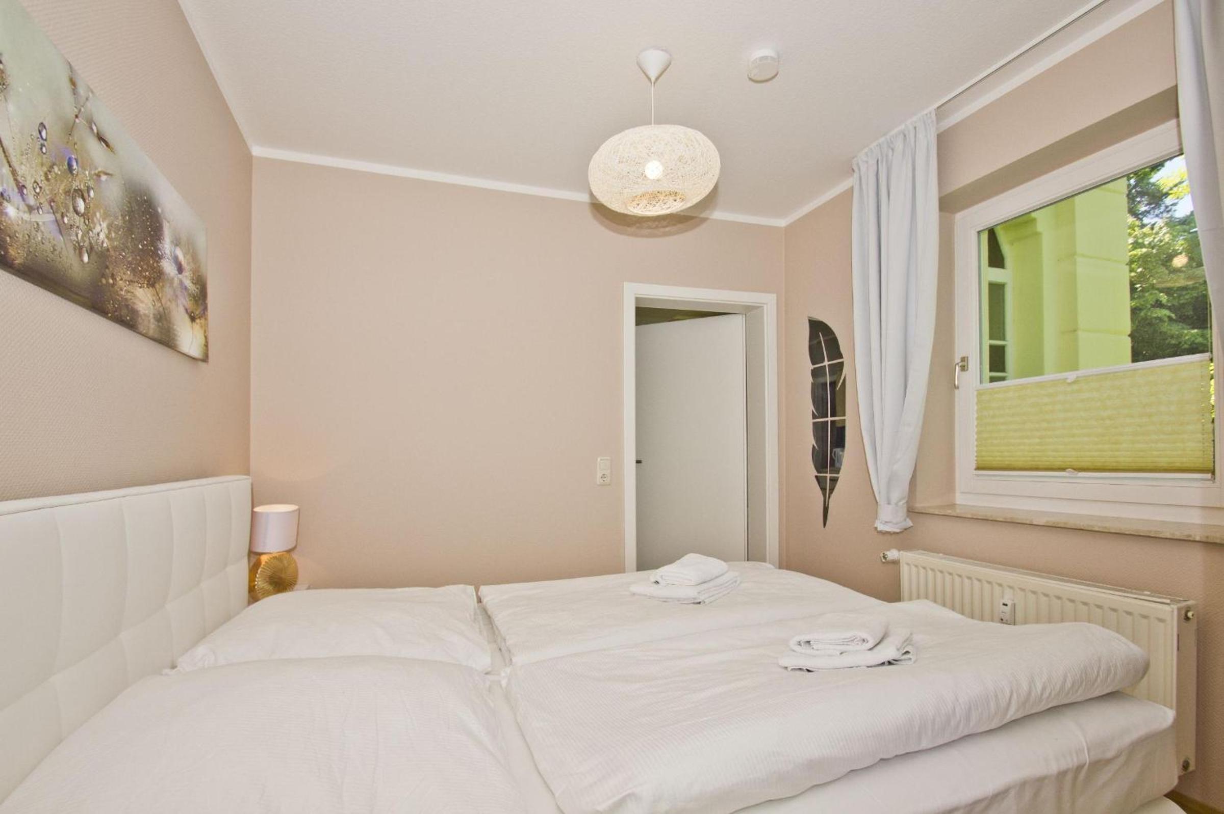 Strandresidenz Brandenburg Ferienwohnung 24 mit Sauna- und Schwimmbadnutzung im AHOI Sellin