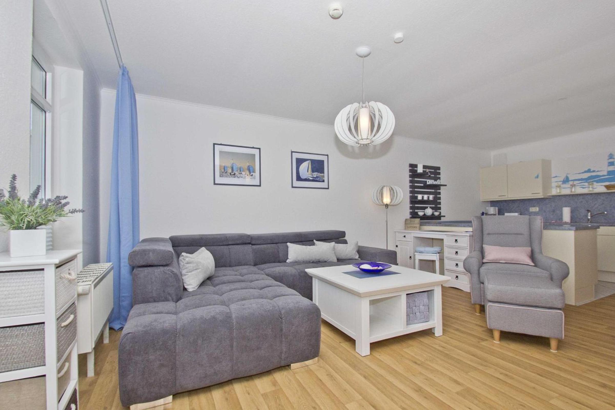 Haus Strandeck Ferienwohnung 19 mit Sauna- und Schwimmbadnutzung im AHOI Sellin