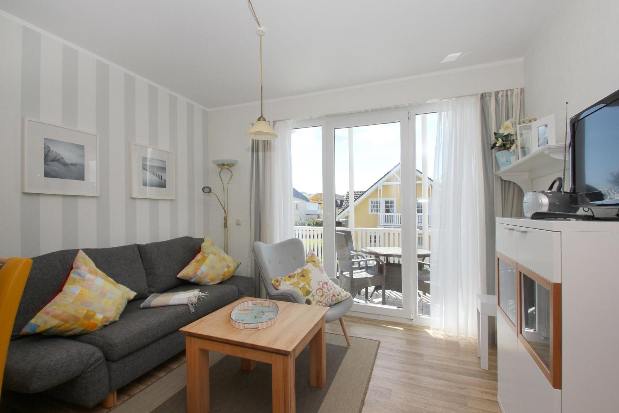 Villa Karola Ferienwohnung 12 mit Sauna- und Schwimmbadnutzung im AHOI Sellin