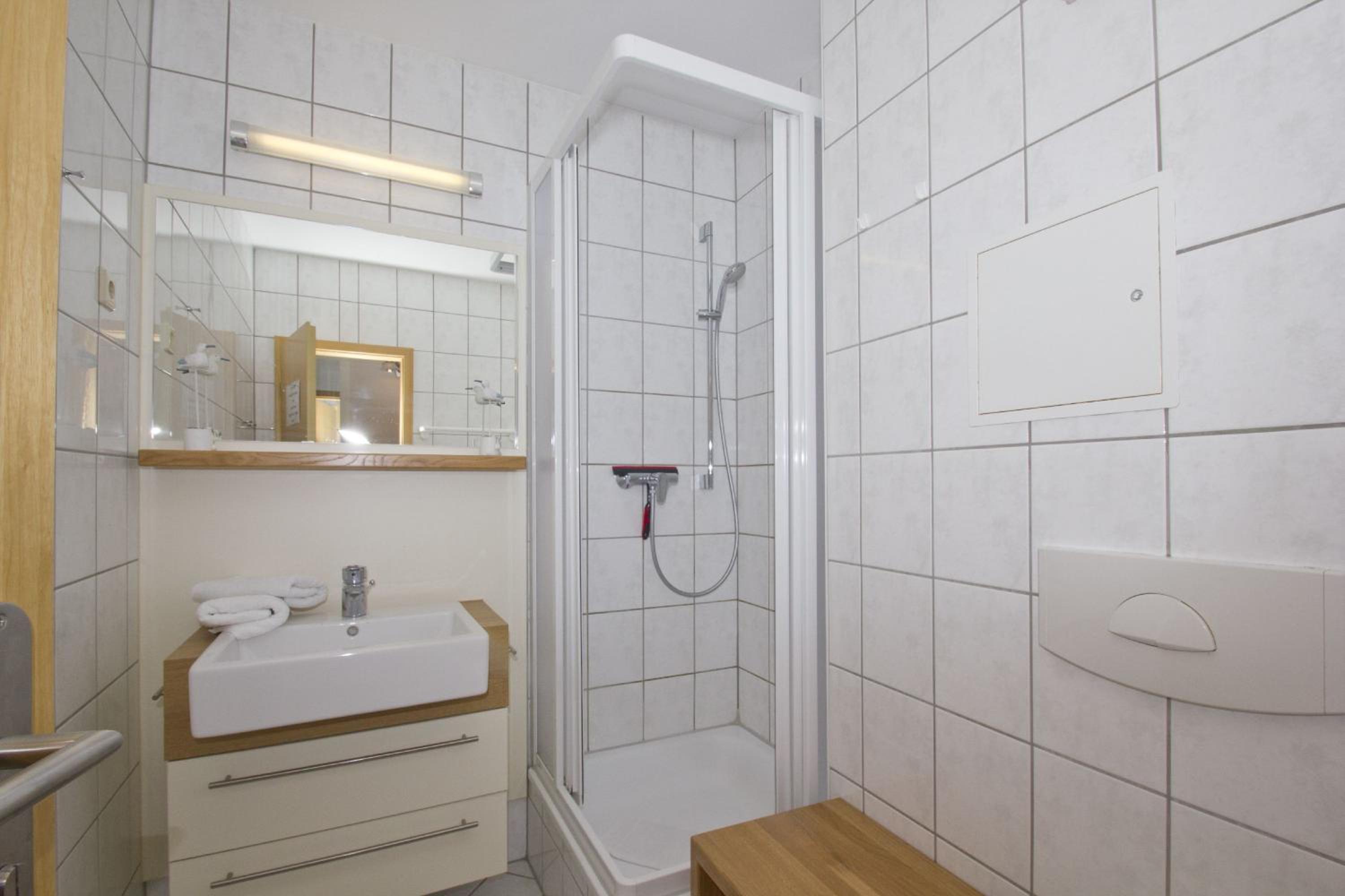 Haus Blick zur See Ferienwohnung 06 - mit Sauna- und Schwimmbadnutzung im AHOI Sellin