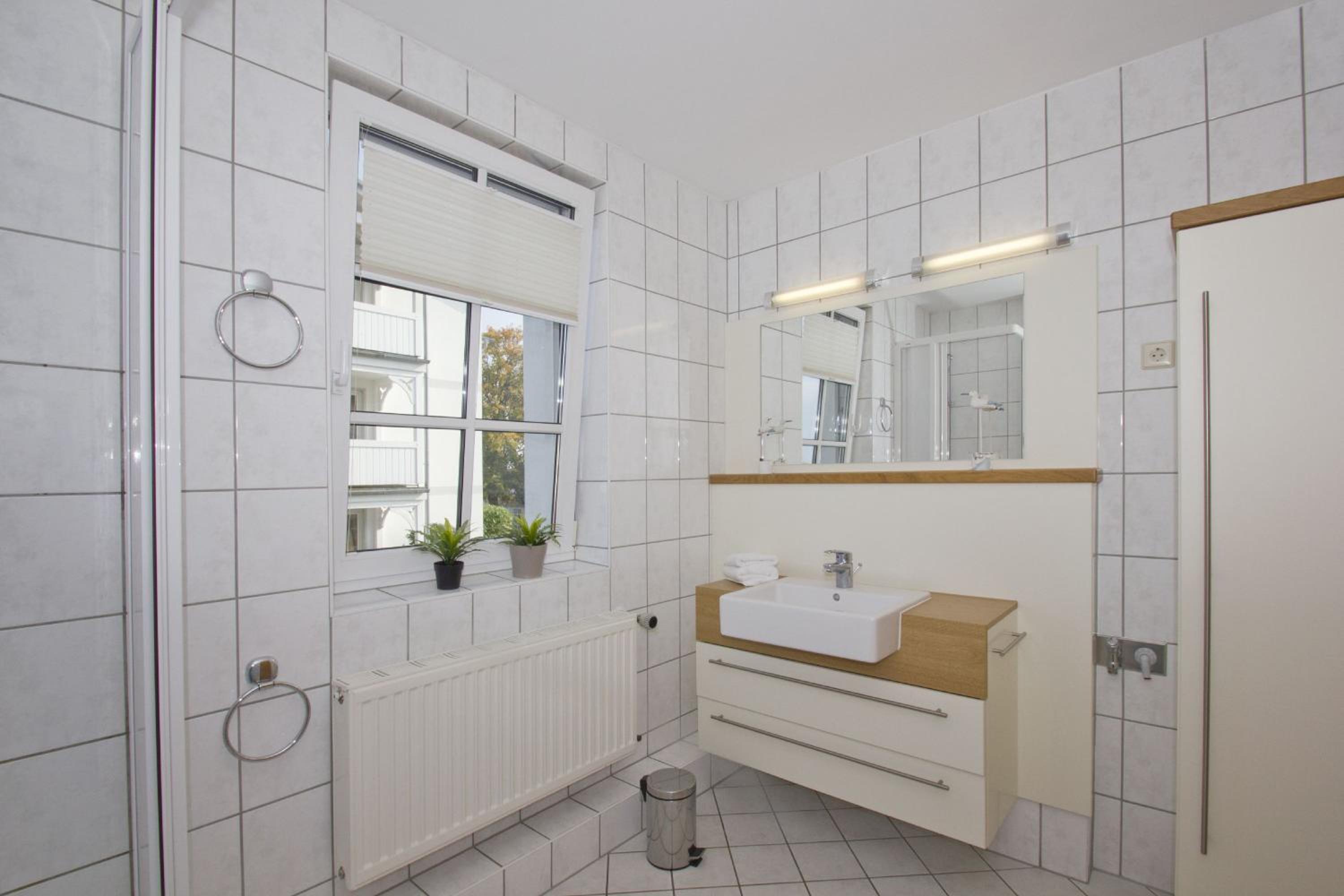 Haus Blick zur See Ferienwohnung 05 - mit Sauna- und Schwimmbadnutzung im AHOI Sellin