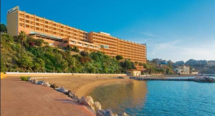 Espectacular apartamento en primera línea de playa view 2