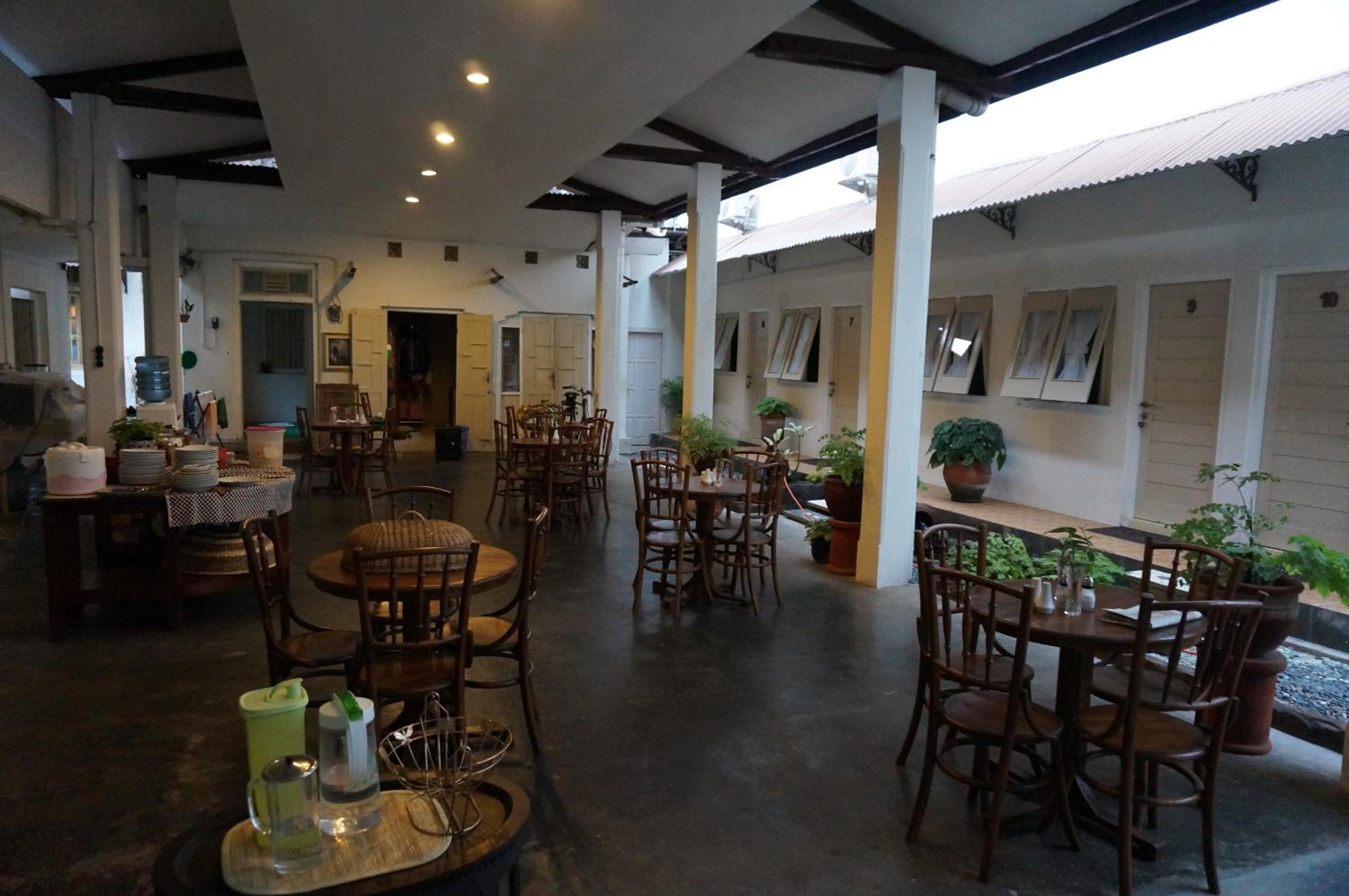 Reddoorz Syariah near Wijilan Yogyakarta view 2