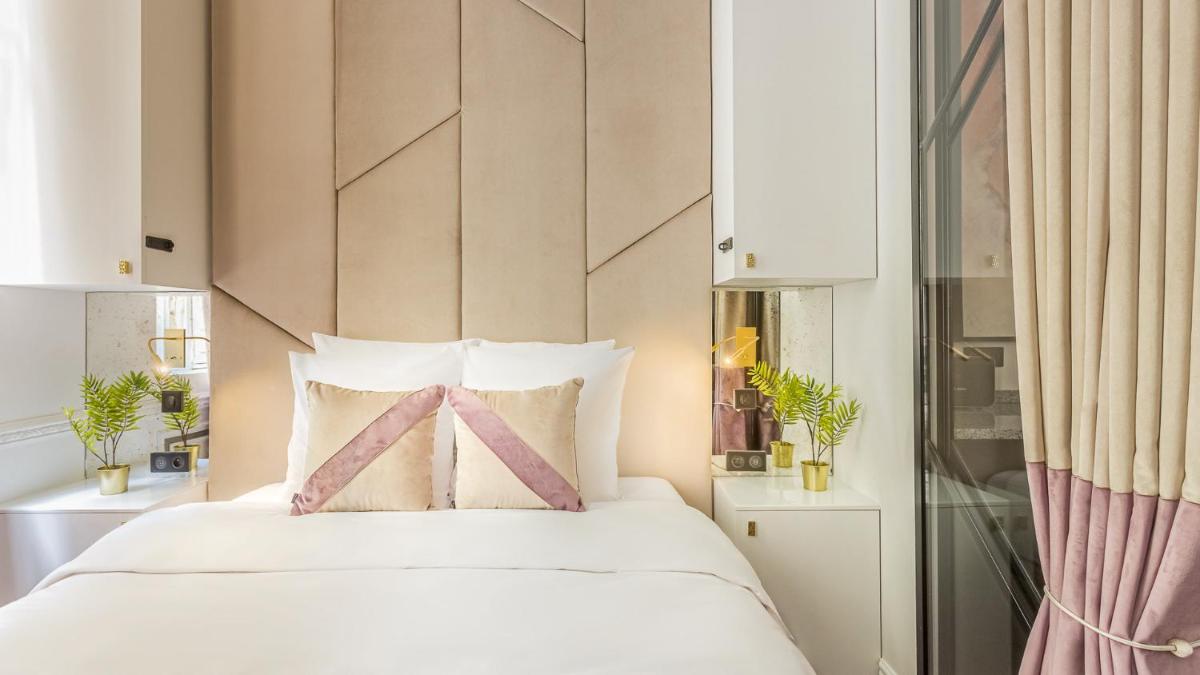 Luxury 3 bedroom Loft in Heritage Building - LE MARAIS