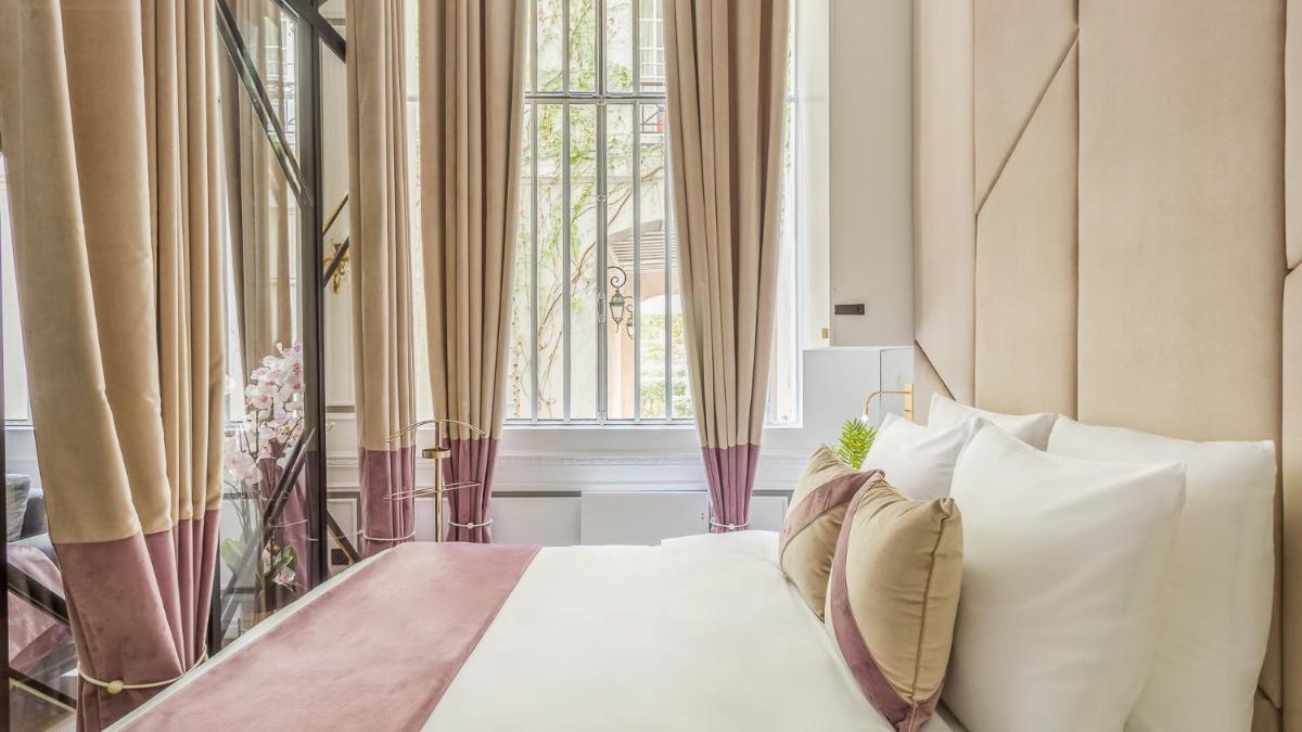 Luxury 3 bedroom Loft in Heritage Building - LE MARAIS