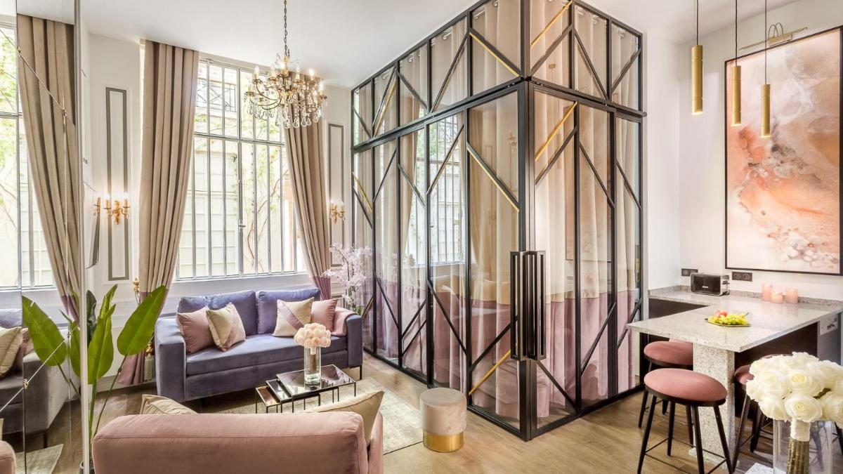 Luxury 3 bedroom Loft in Heritage Building - LE MARAIS