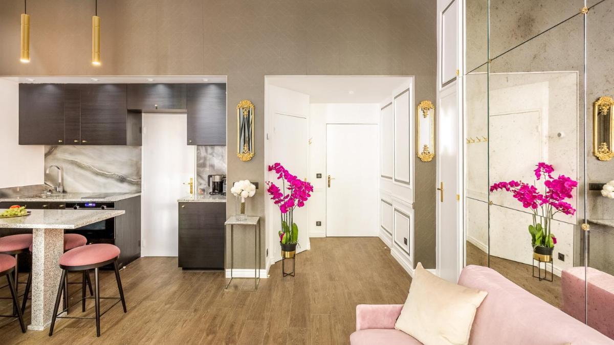 Luxury 3 bedroom Loft in Heritage Building - LE MARAIS