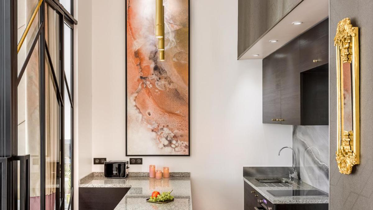 Luxury 3 bedroom Loft in Heritage Building - LE MARAIS