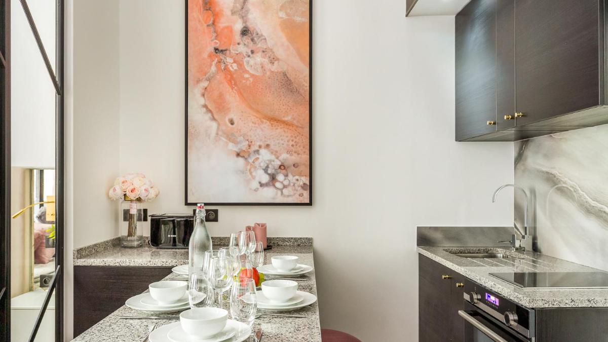 Luxury 3 bedroom Loft in Heritage Building - LE MARAIS