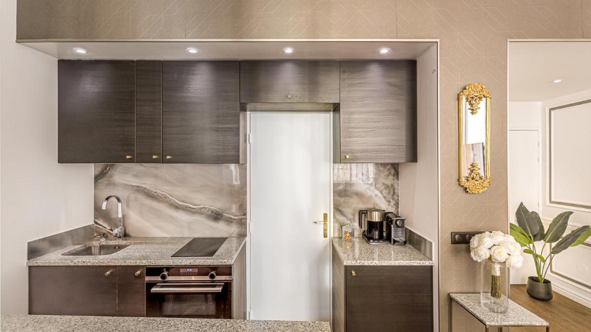 Luxury 3 bedroom Loft in Heritage Building - LE MARAIS