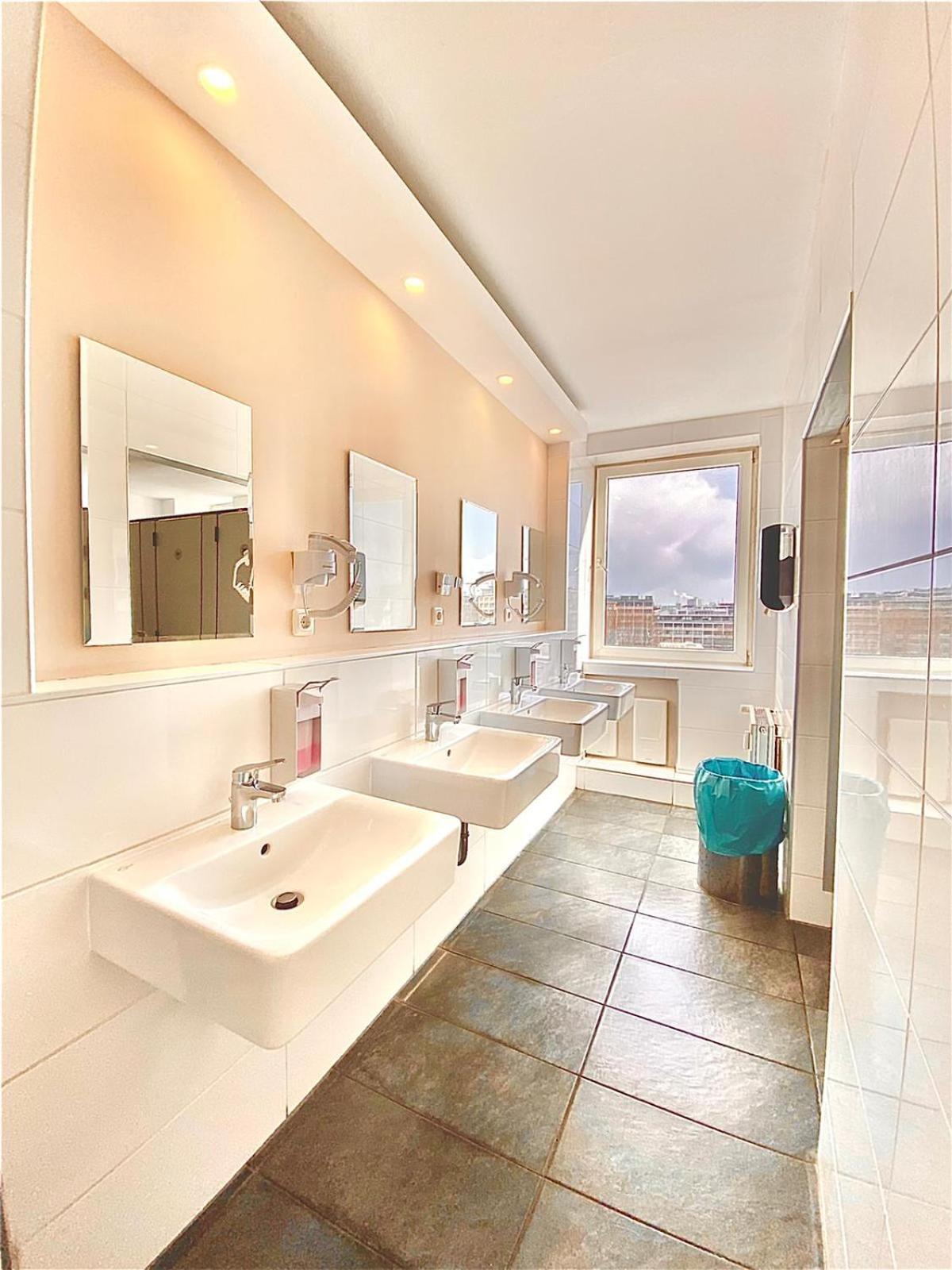MAC City Hostel