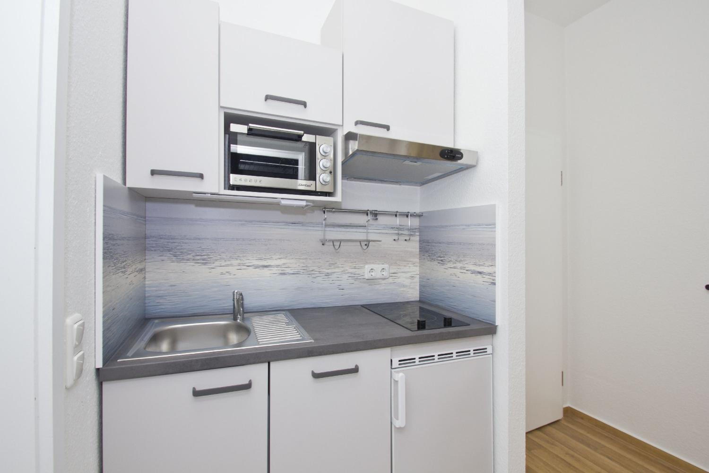 ruhige Lage, Ferienwohnung im Bäderstil mit Wintergarten - Villa Möwe FeWo 04