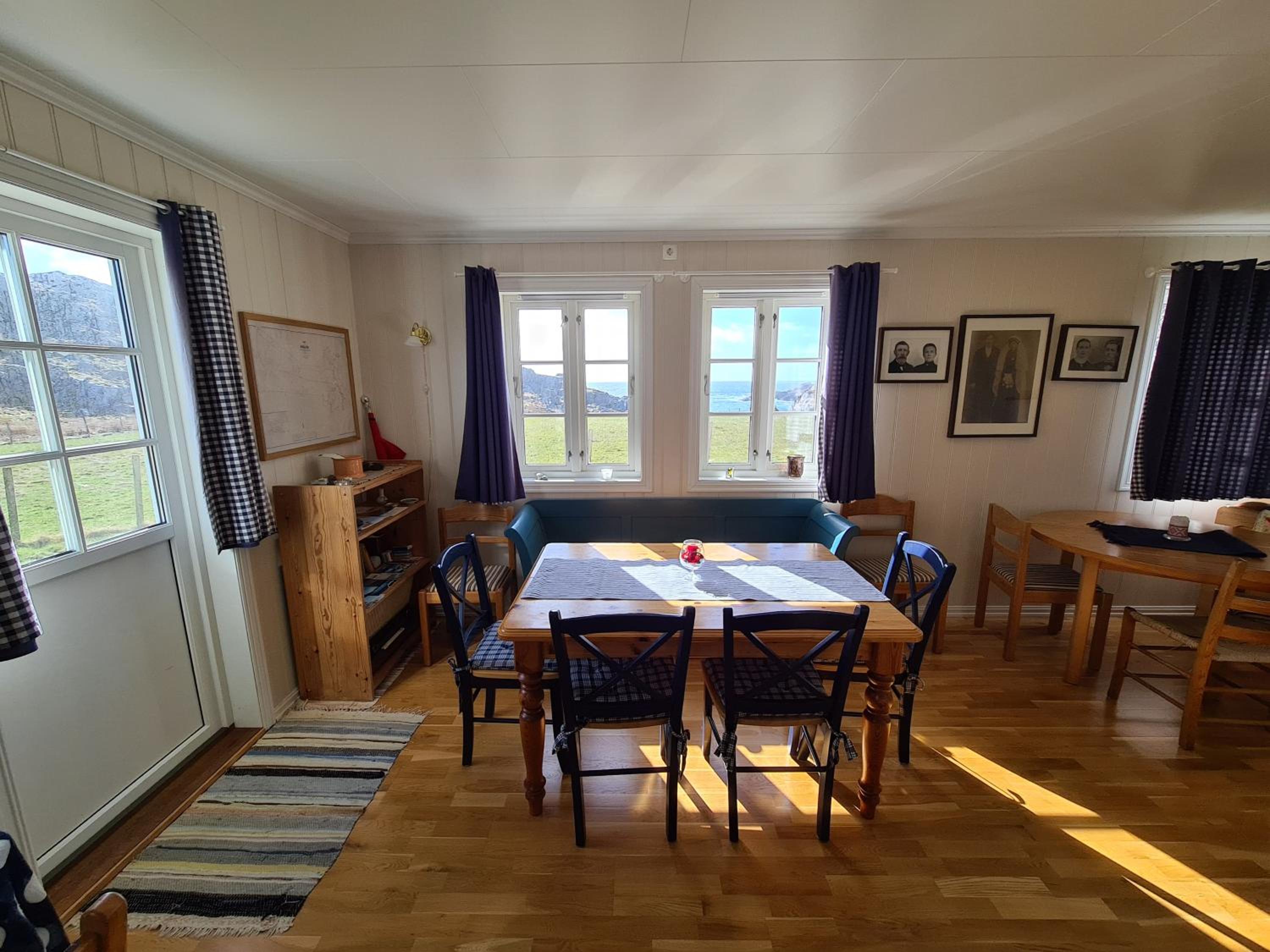 Utsira Overnatting - Kvalvik view 3