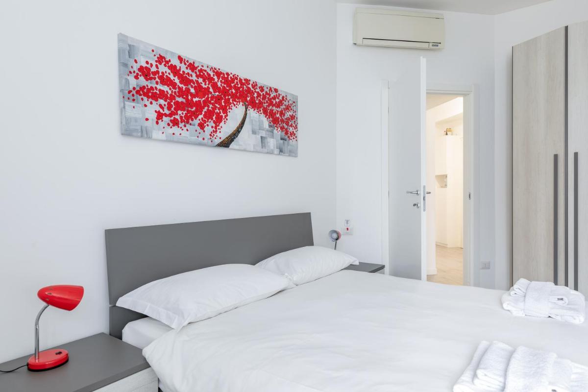 Piazza De Angeli M1 Comfortable Flat with Balcony photo 3