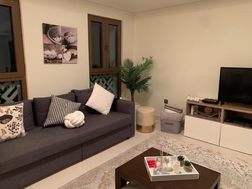 Balqis Residense Palm Jumeirah,Pool, Beach, Top floor, Full sea view, Restaurants
