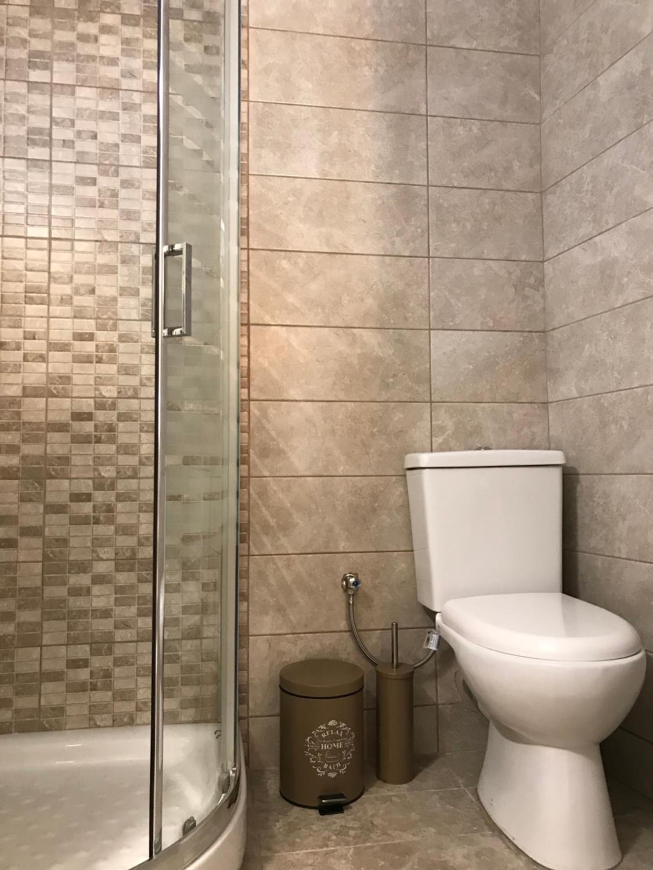 LEONORA’S APARTMENT view 5