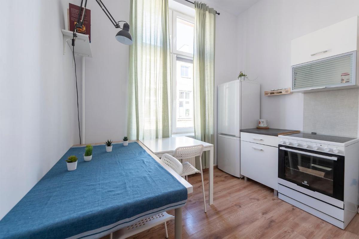 Luxury Location-Bright&Parking view 5