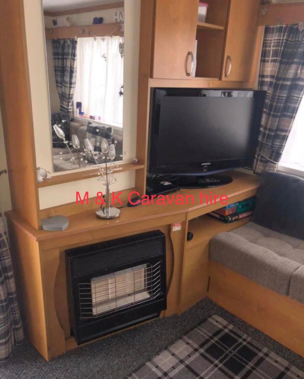 Beautiful 6 birth caravan view 4