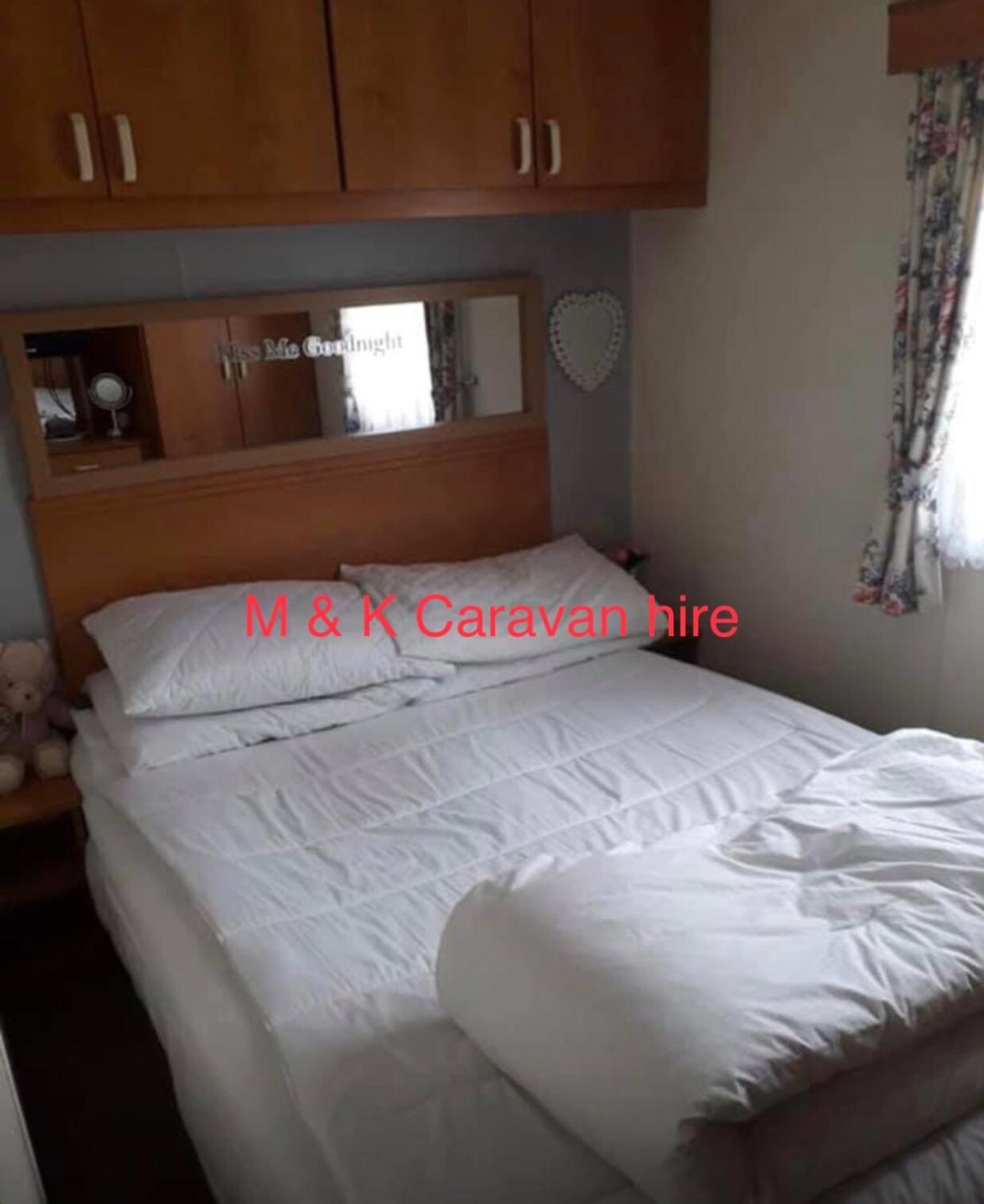 Beautiful 6 birth caravan view 5