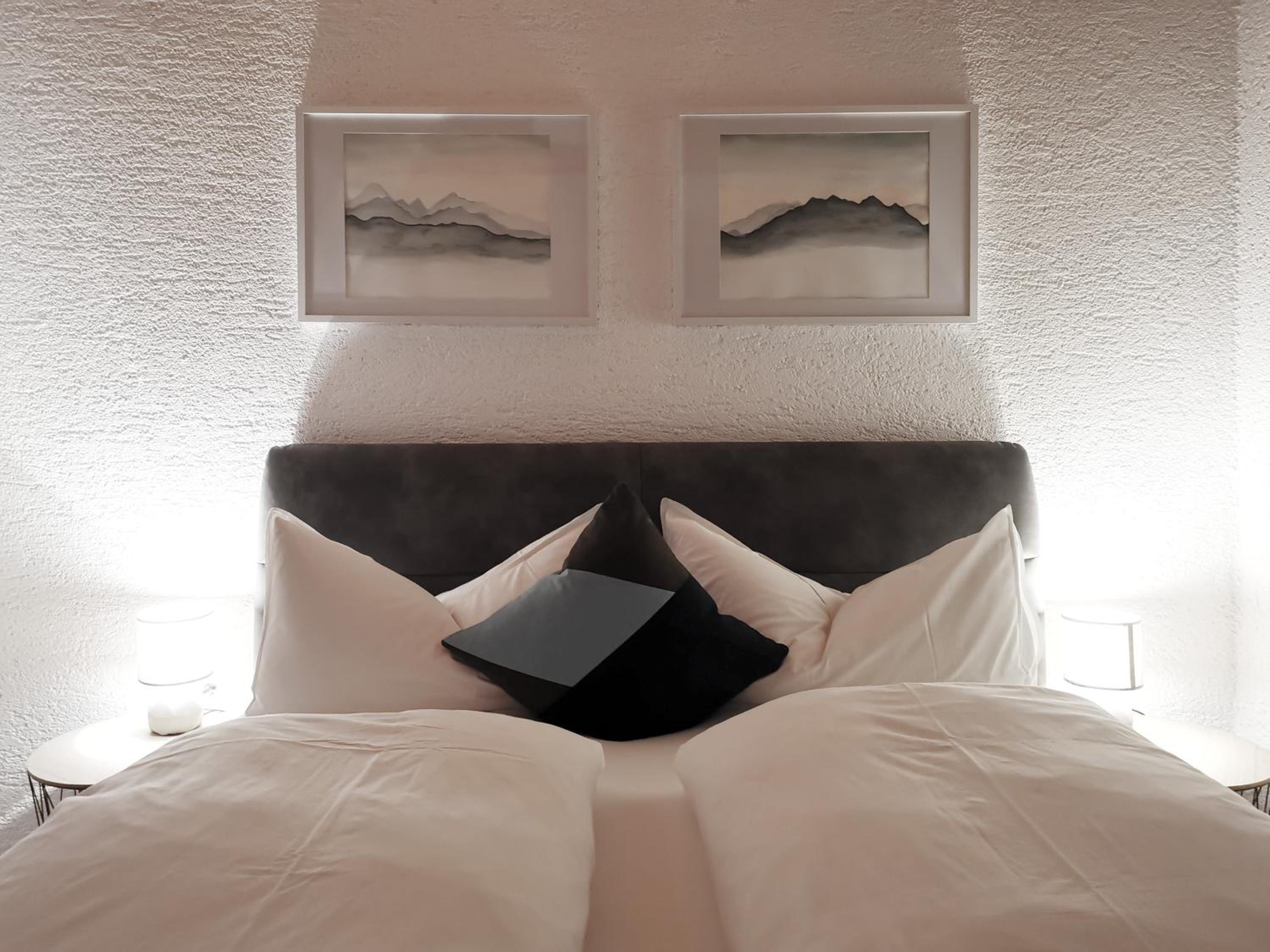 The Seefeld Retreat - Central Family Friendly Apartments - Mountain Views