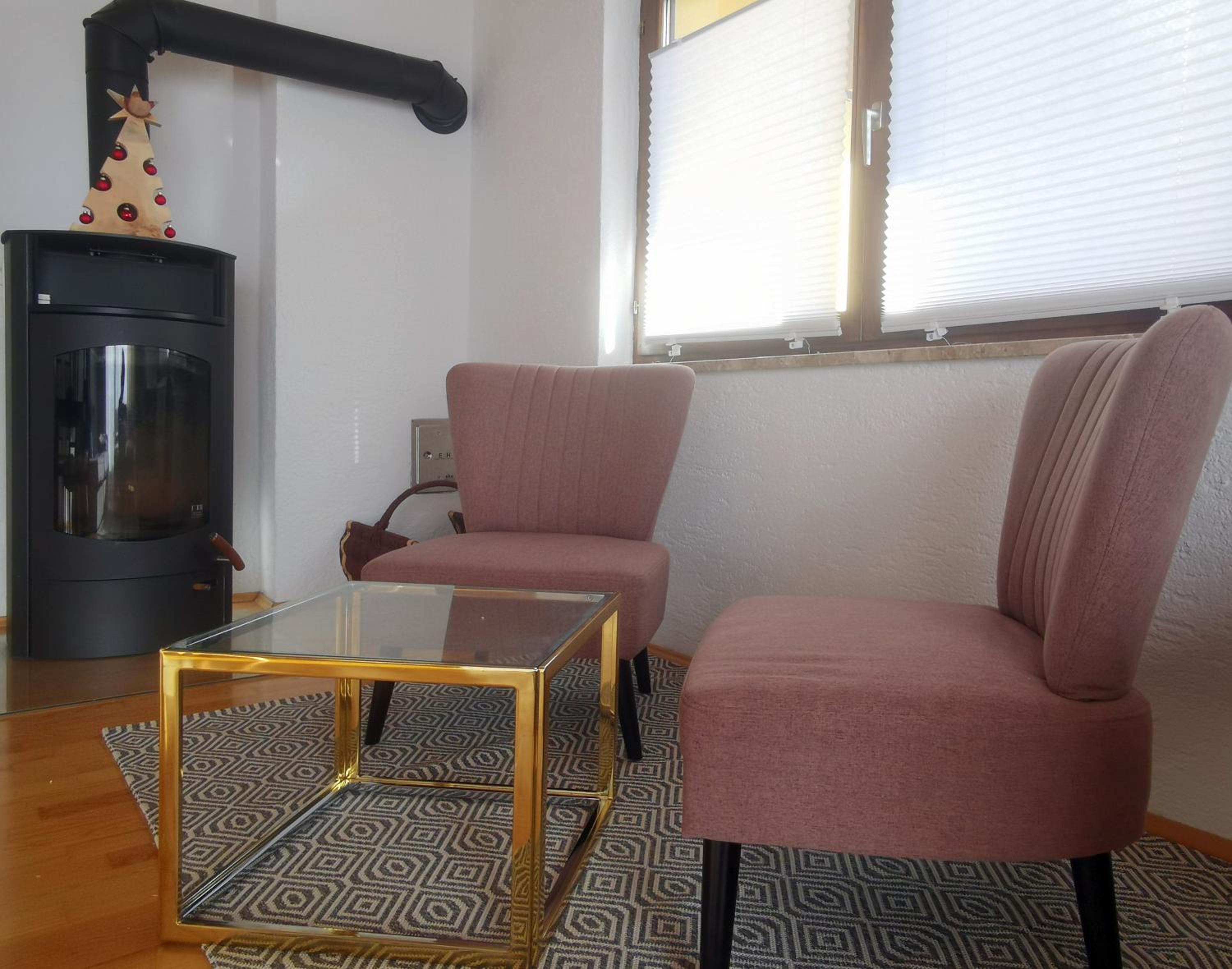 The Seefeld Retreat - Central Family Friendly Apartments - Mountain Views