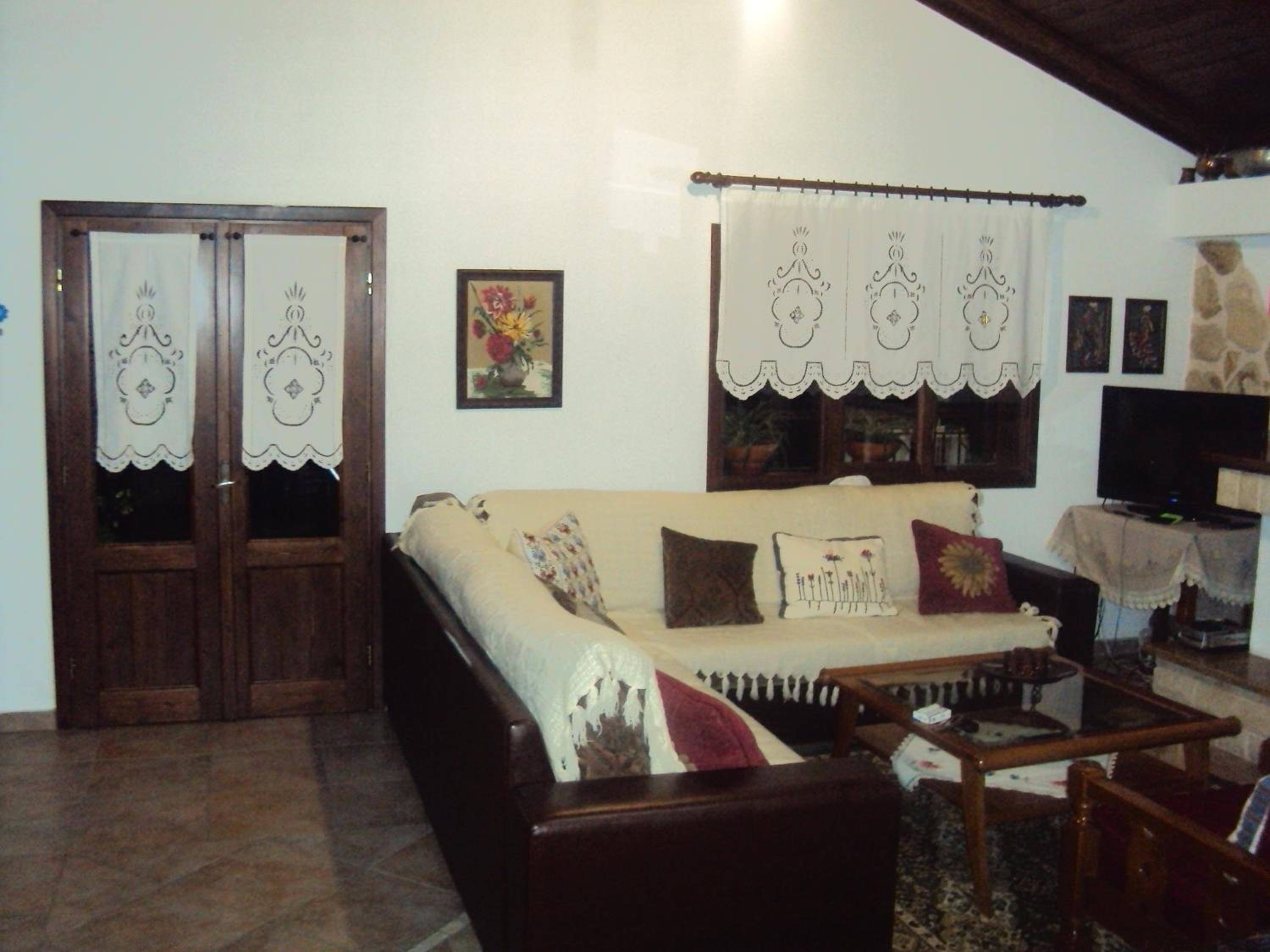 Vassilis Guesthouse view 4