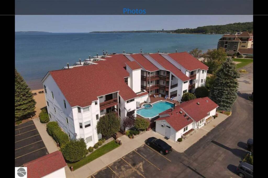 Hotel New Listing Beach Bliss 211! Stunning Bay View