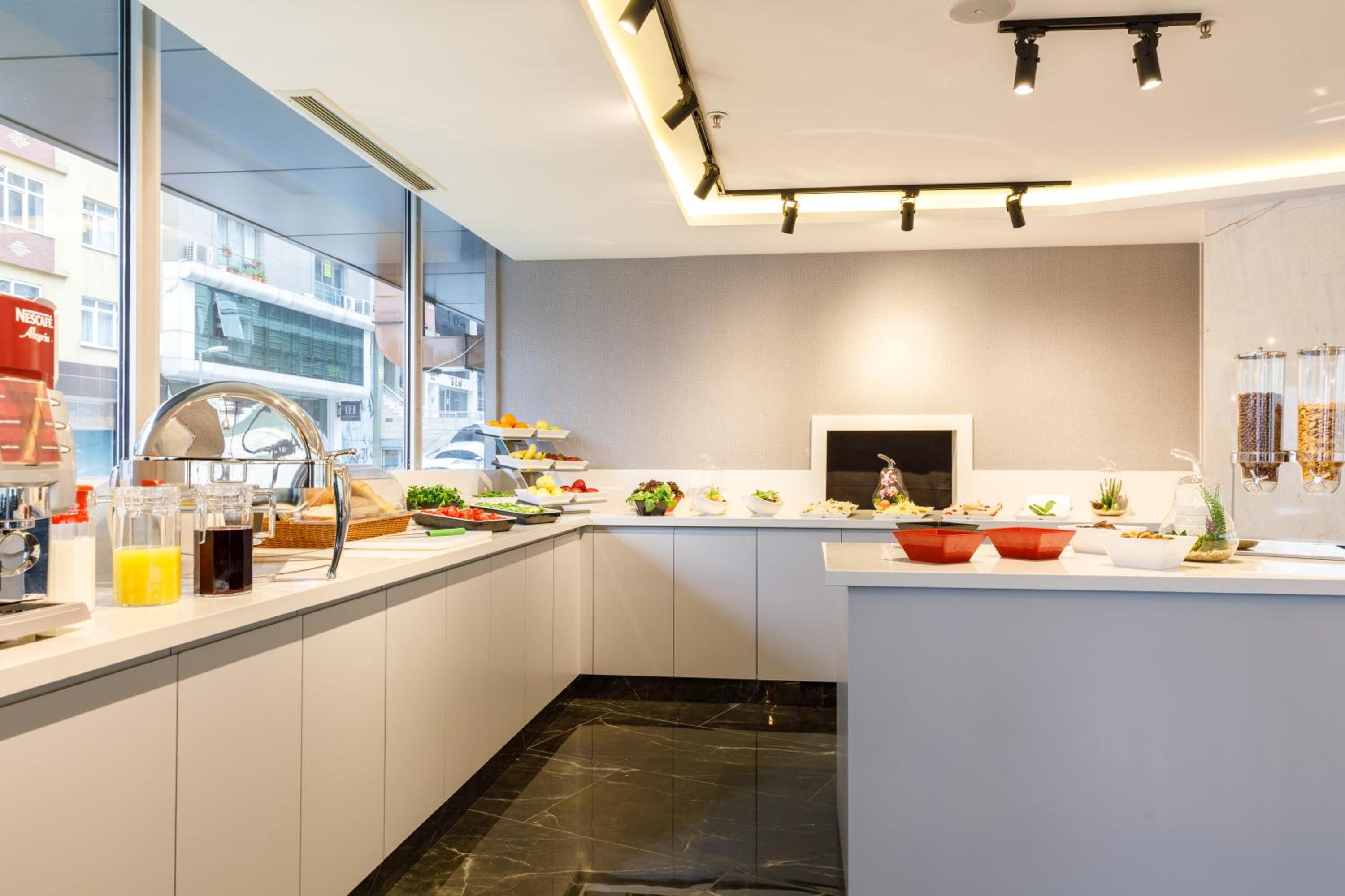 Urban Hotel Bomonti - Image 9