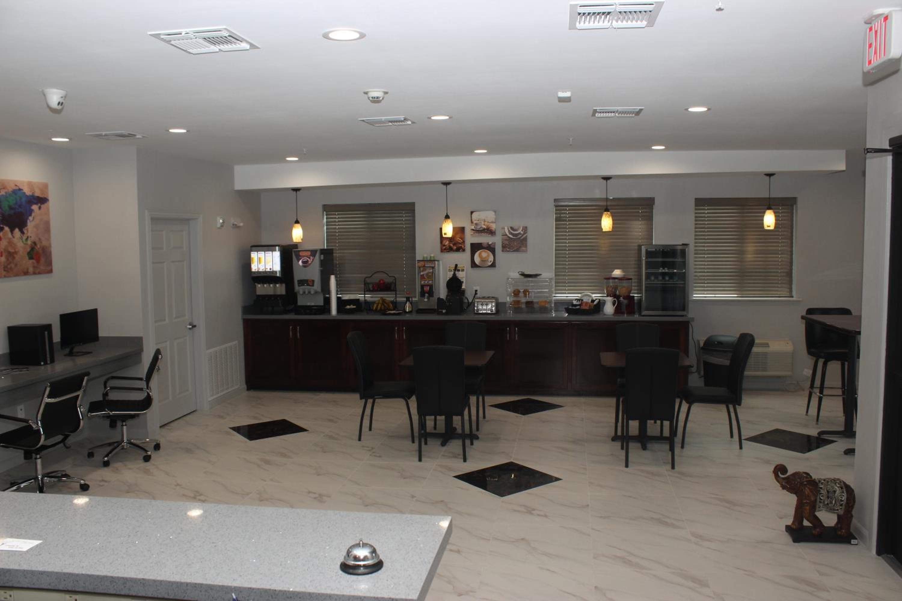 Paris Vacations - Paris Inn  Suites - Property Image 3