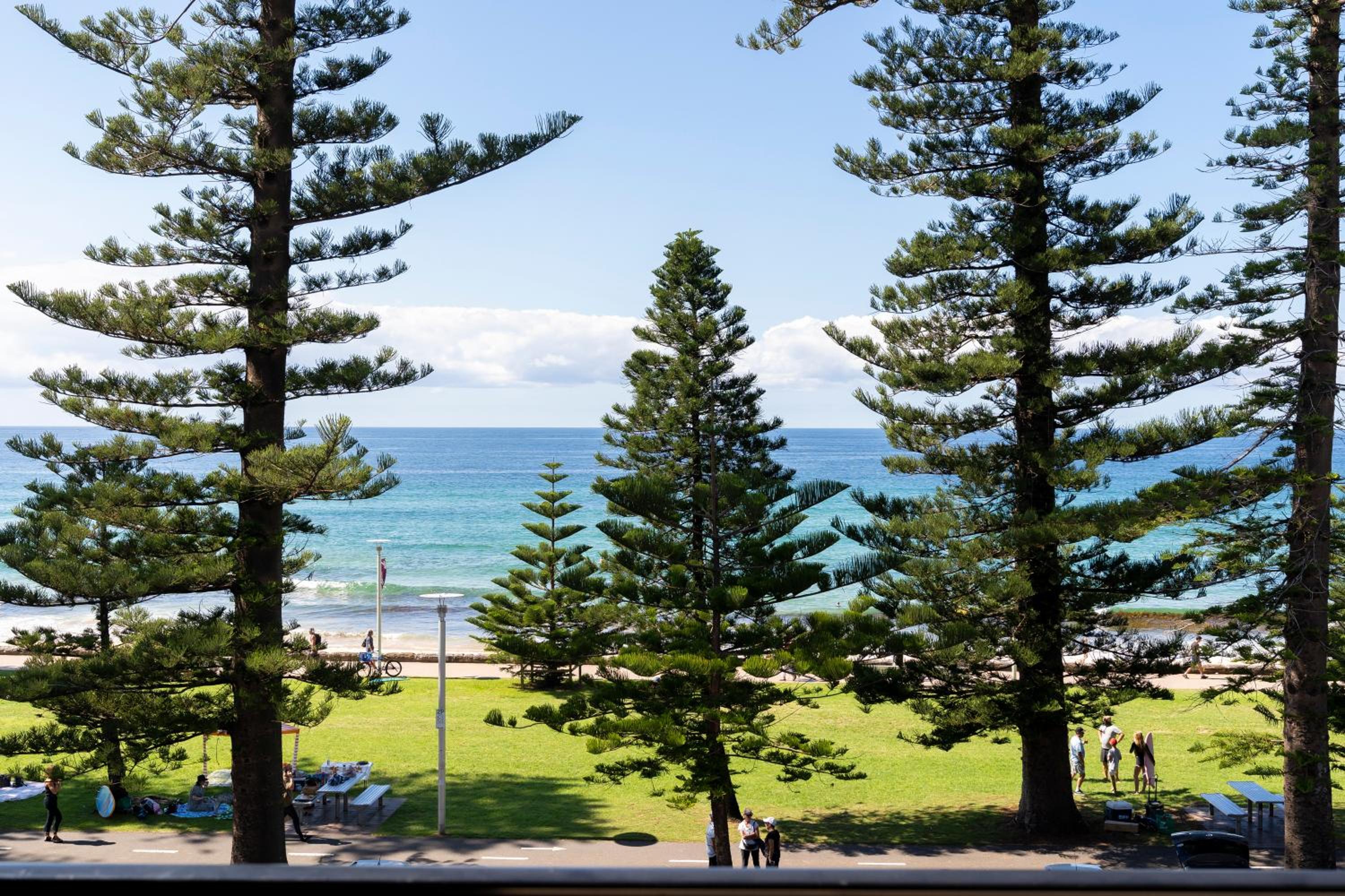 Manly Beachfront Apartment photo 3