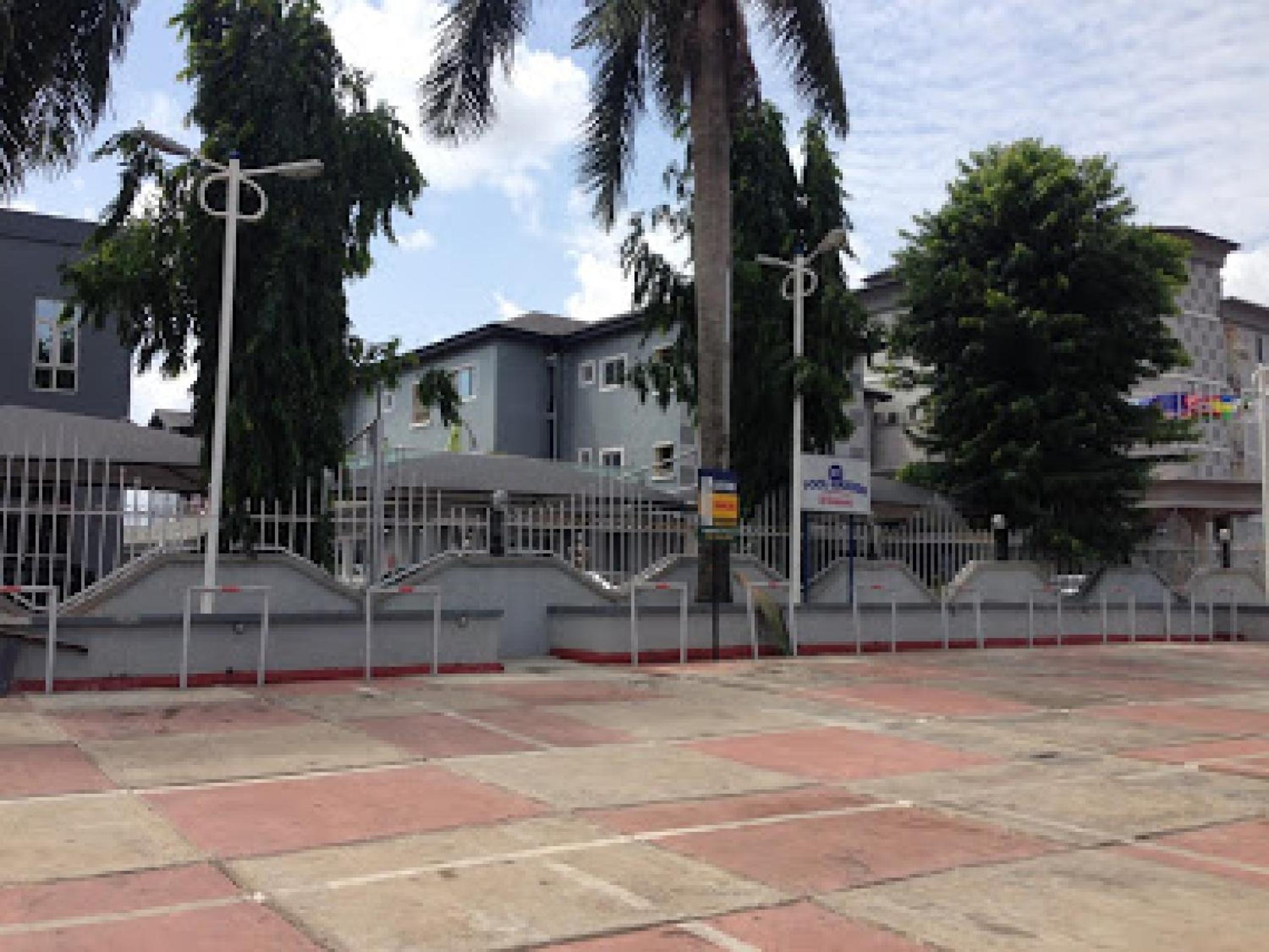 Photo 6