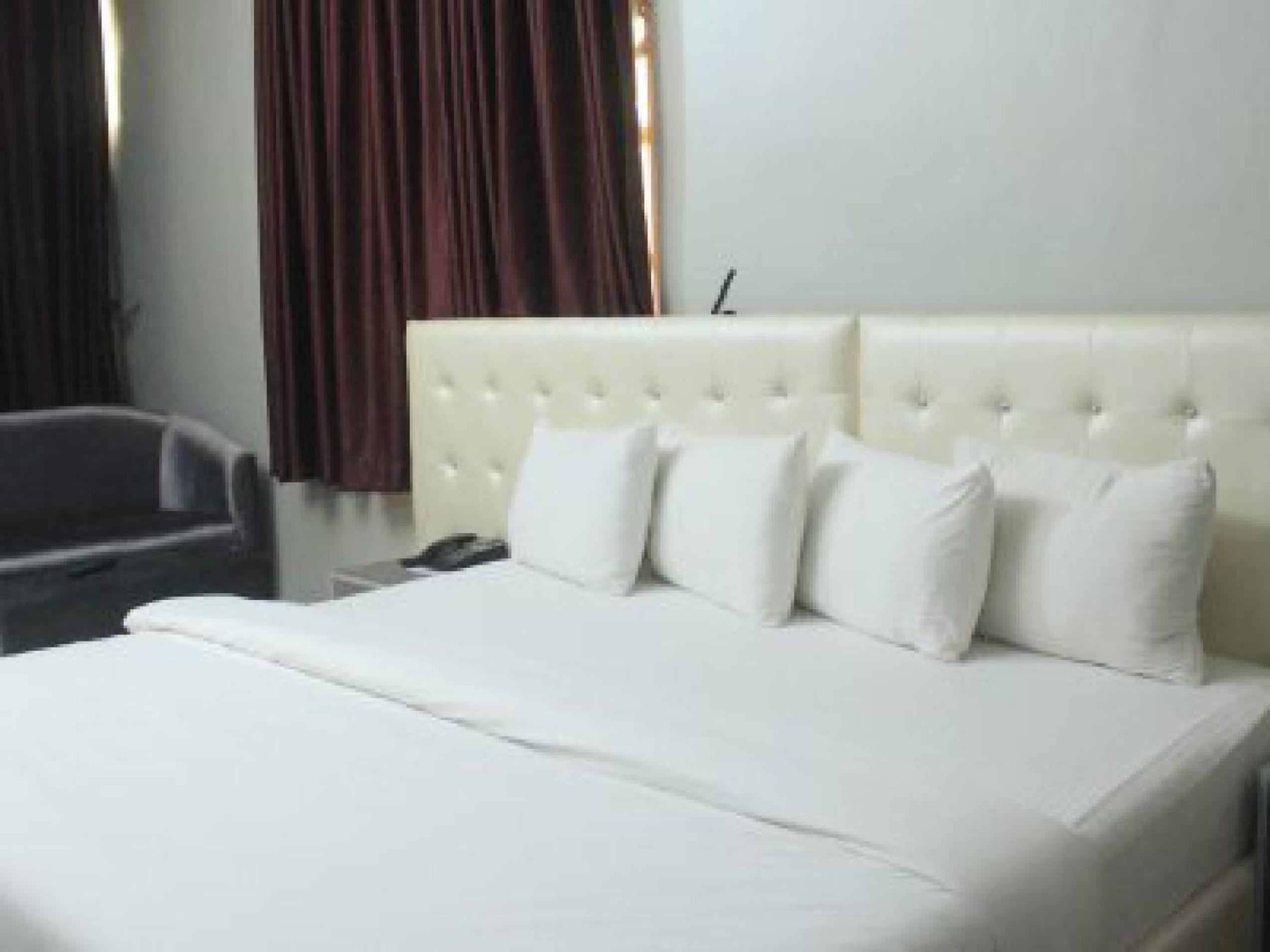 Ambience Hotel Magodo - Guest Room view 4