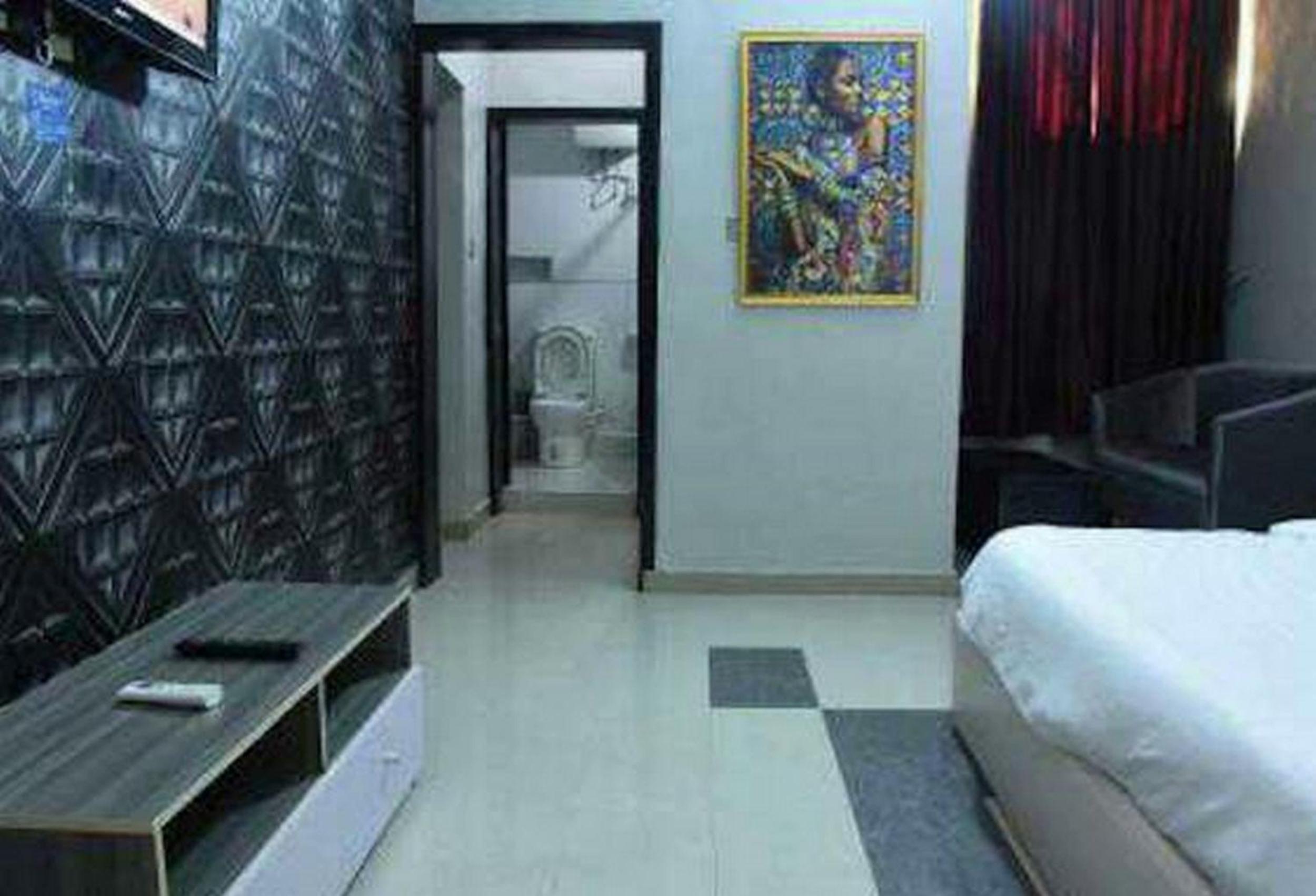 Photo 19