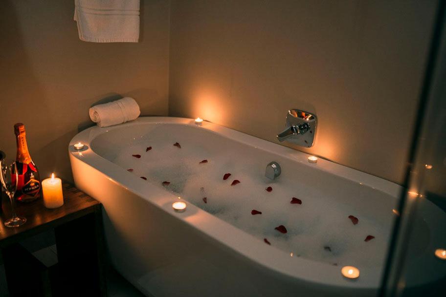 Jacuzzi