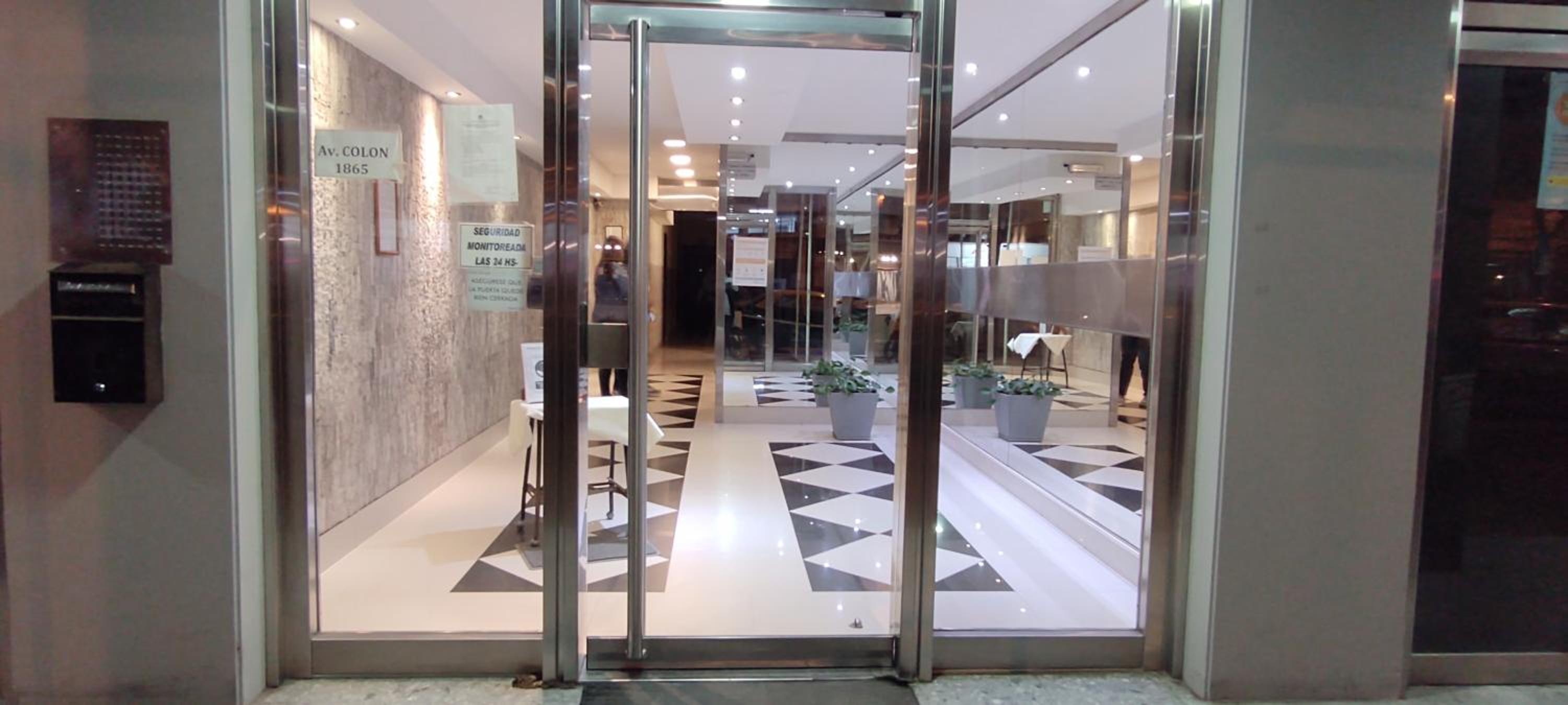 Departamento Plaza Colón, súper equipado a una cuadra del mar